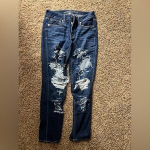 American Eagle Ripped Jeans Size 4